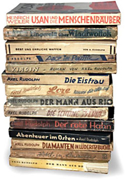 Gelitten unter den Jahren: Die Paperbacks aus dem Zeitschriftenverlag und ihre 30er-Jahre-Typografie.
